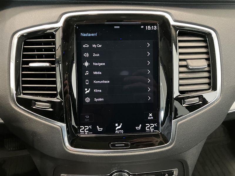 Volvo XC90 B5 AWD Momentum AT8 - fotka 38 z 48