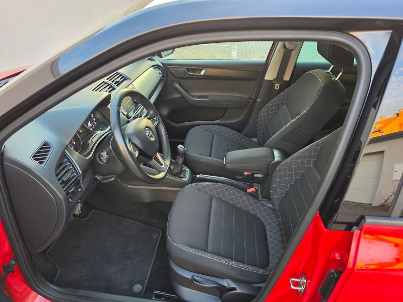 Škoda Fabia (2016) 1,2TSI 66KW STYLE*REZERVACE - fotka 20 z 29