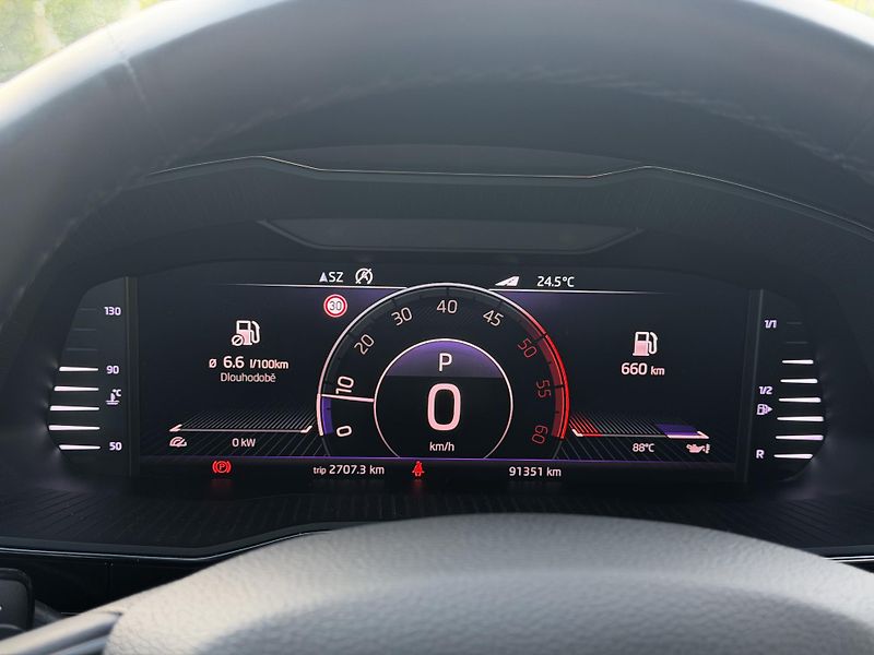 Škoda Superb (2019) L&K/2.0 TDi 140 kw/DSG - fotka 25 z 25