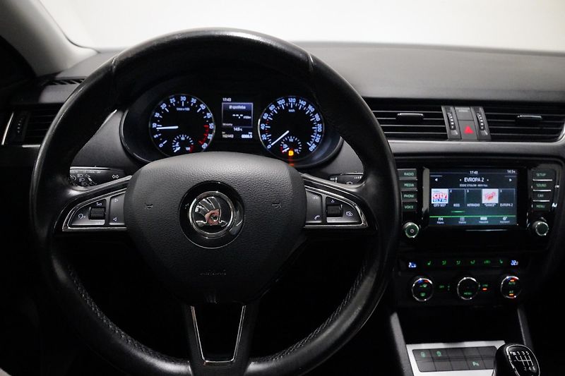 Škoda Octavia - fotka 18 z 27