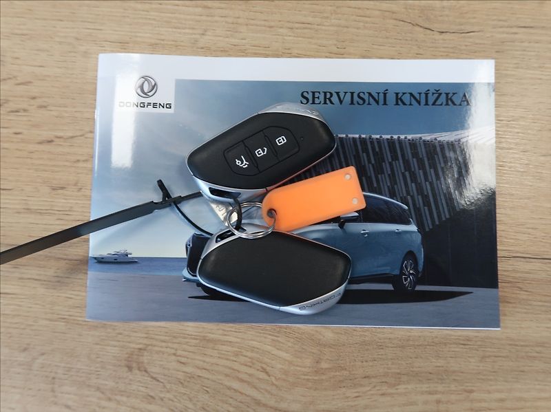 Dongfeng U-Tour 1,5 T,130kW,1majČR,ExclusiveFR - fotka 34 z 37
