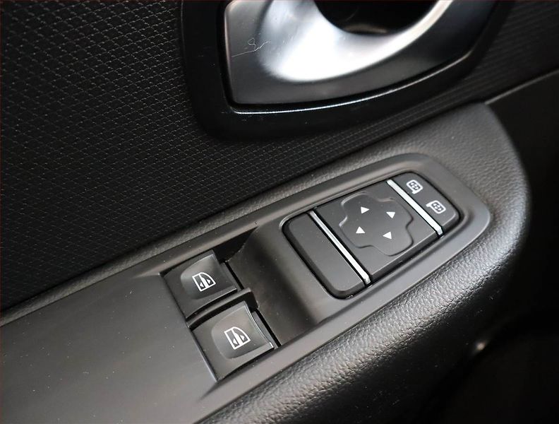 Renault Clio (2018) 1.2 16V - fotka 18 z 20
