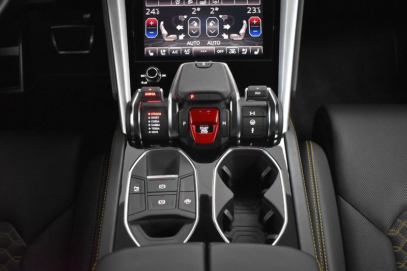 Lamborghini Urus 4.0 V8 650 PS AIR*B&O*DPH* - fotka 24 z 52
