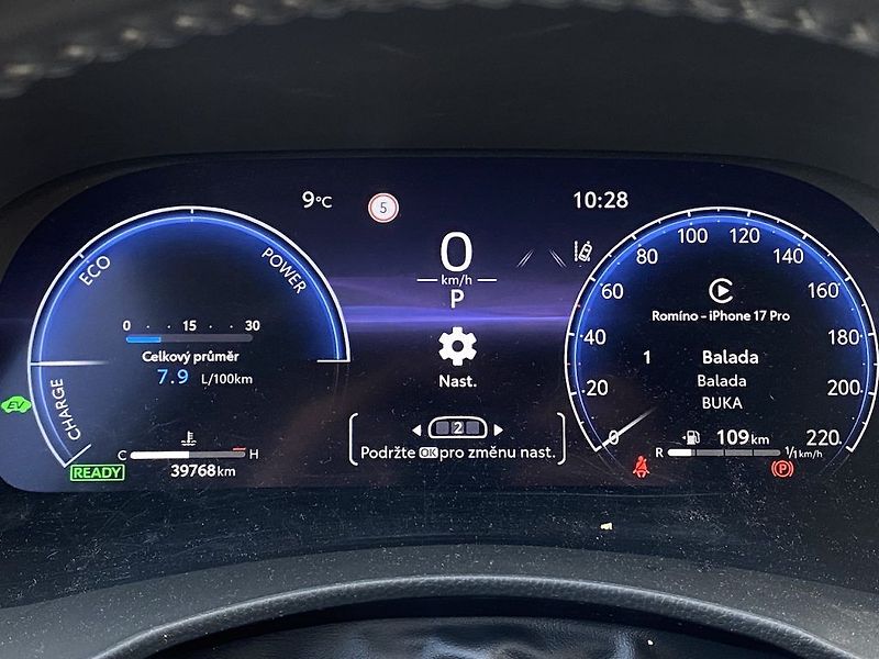 Toyota Highlander 2.5HEV, ČR, Prestige, DPH - fotka 12 z 24