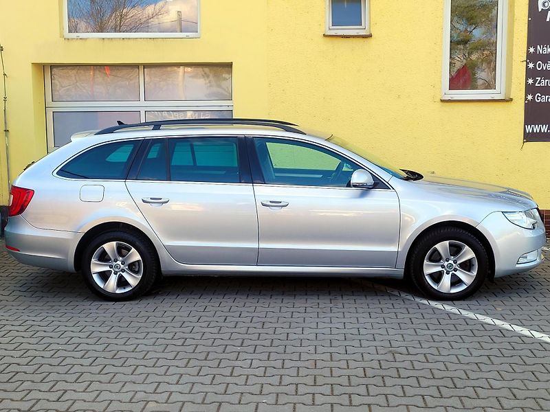 Škoda Superb TSi 1.maj, NOVÉ ROZVODY    - fotka 7 z 46