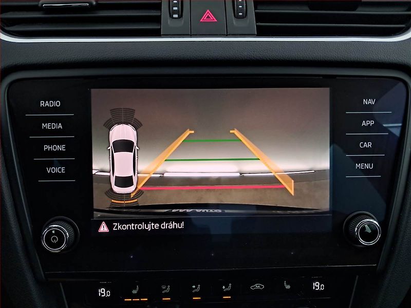 Škoda Octavia (2019) Style 2.0 TDI, Kůže, Navi - fotka 18 z 18