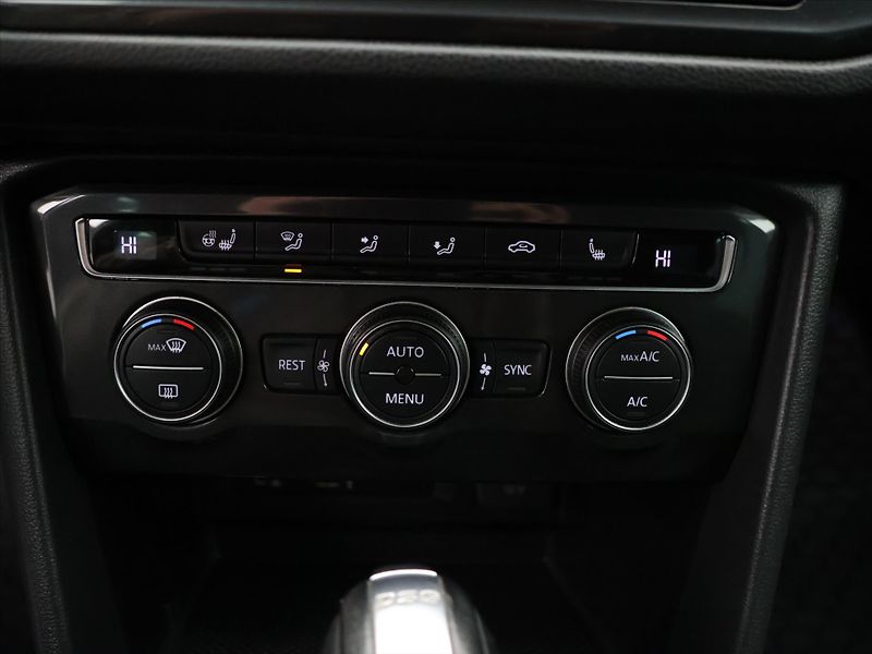 Volkswagen Tiguan 2,0 TDI 110kW DSG 4M Highline - fotka 20 z 31