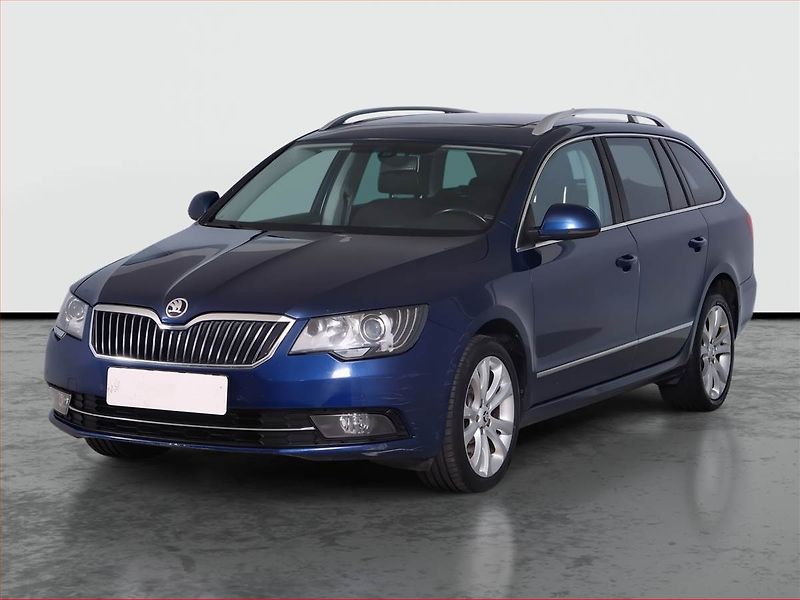 Škoda Superb (2013) Elegance 3.6 FSI V6, 4X4 - fotka 2 z 27