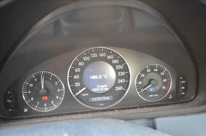 Mercedes-Benz CLK (2005) 200 KOMPRESOR ELEGANCE 120KW - fotka 19 z 24