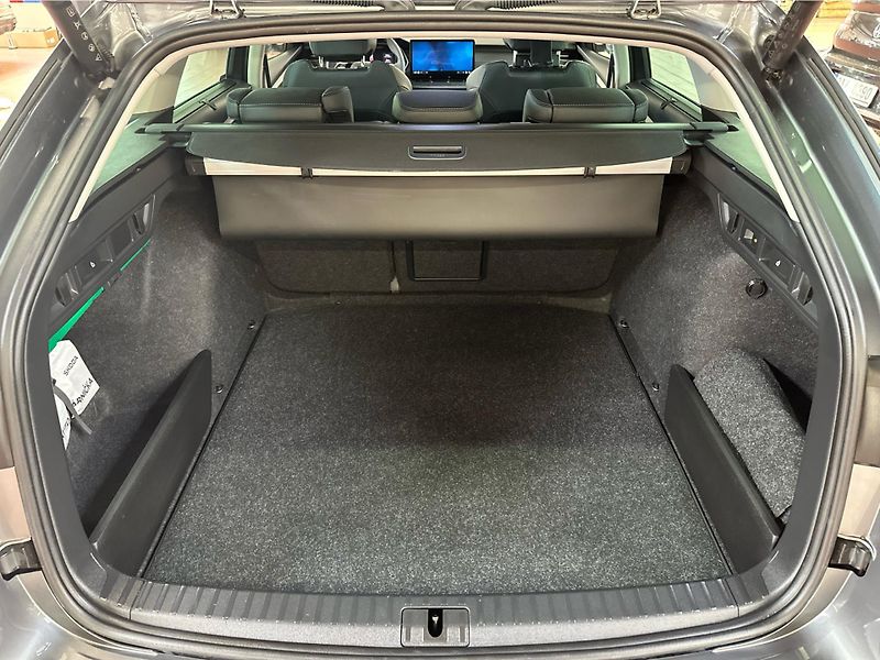 Škoda Octavia 2,0 TDI / 110 kW Exclusive Sel - fotka 20 z 25