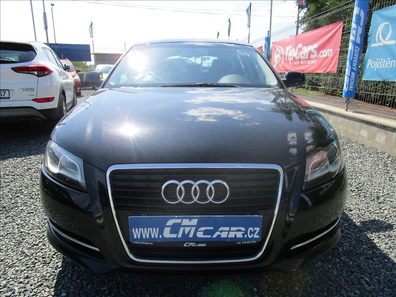 Audi A3 Sportback 1.6TDi  aut. klima, - fotka 2 z 37