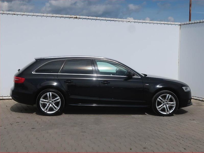 Audi A4 (2015) S-Line 2.0 TDI, Automat - fotka 6 z 16