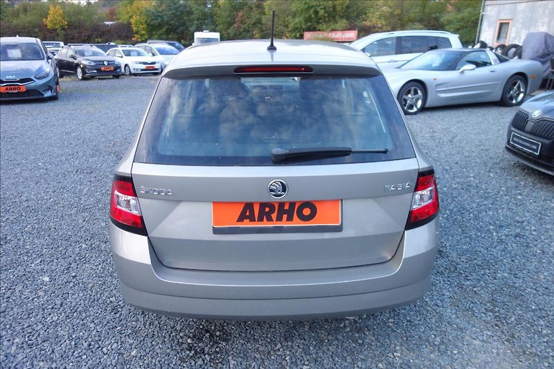Škoda Fabia 1,2 TSi, ČR, SERV.KN., ACTIVE. - fotka 4 z 5