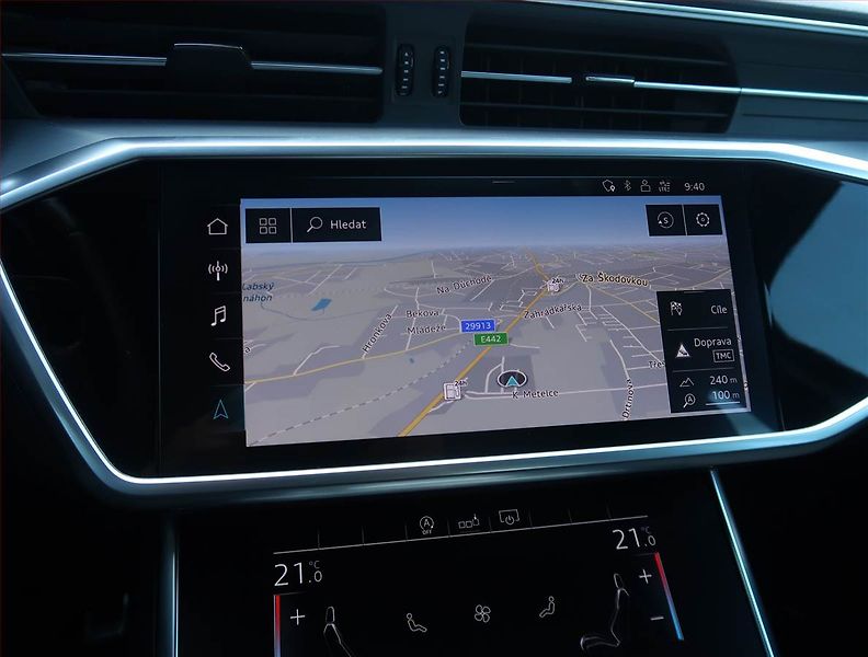 Audi A6 (2019) S line 40 TDI - fotka 22 z 26