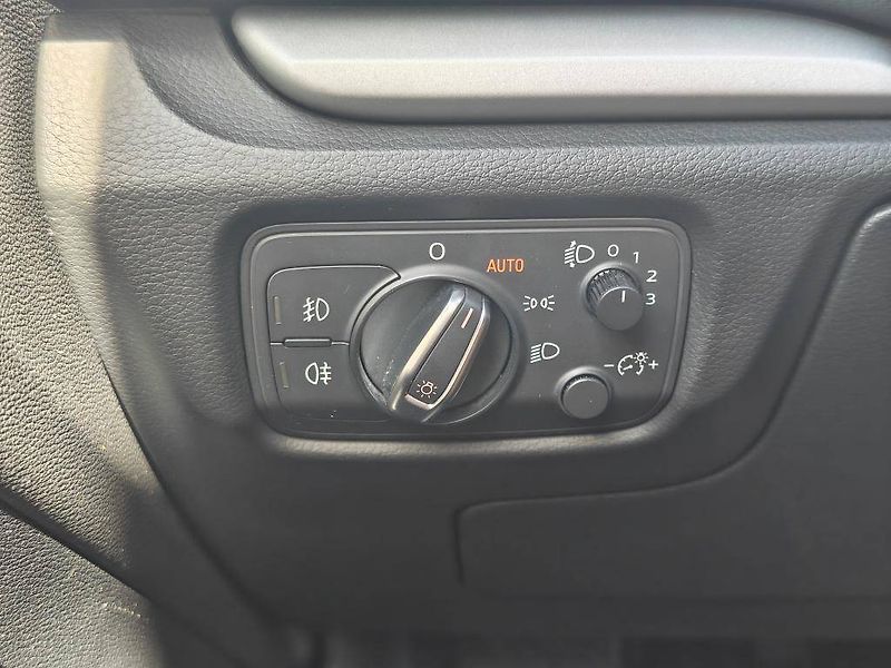 Audi A3 6MP 1,6TDI - fotka 18 z 22