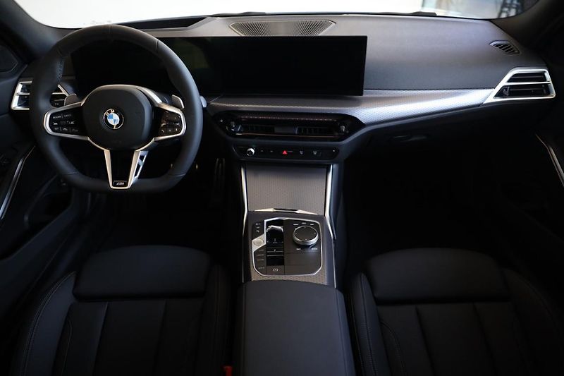 BMW Řada 3 330d xDrive Touring - fotka 5 z 17