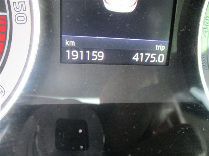 Škoda Superb 2,0 TDI, L&K,serv.historie,CZ - fotka 24 z 46