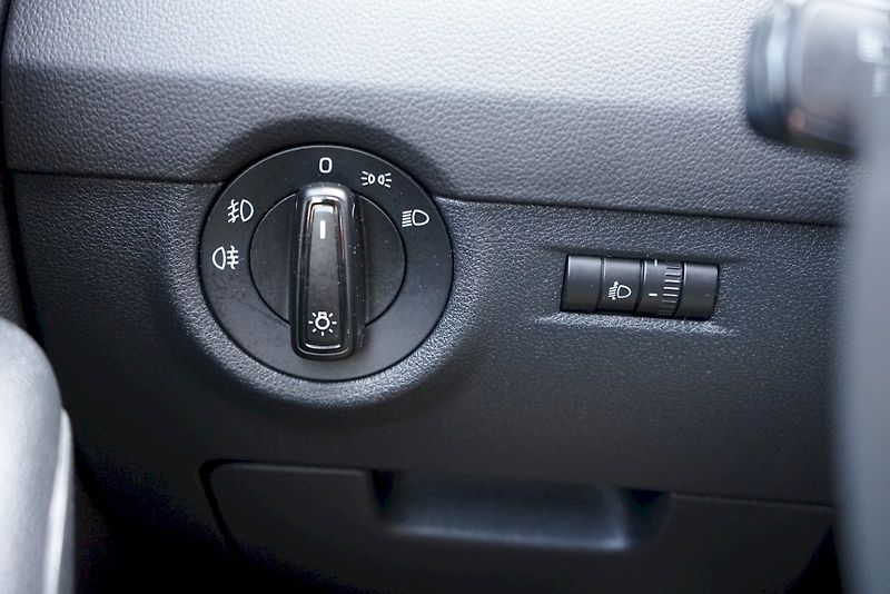 Škoda Octavia (2013) TSI 77 kW Active - fotka 19 z 21