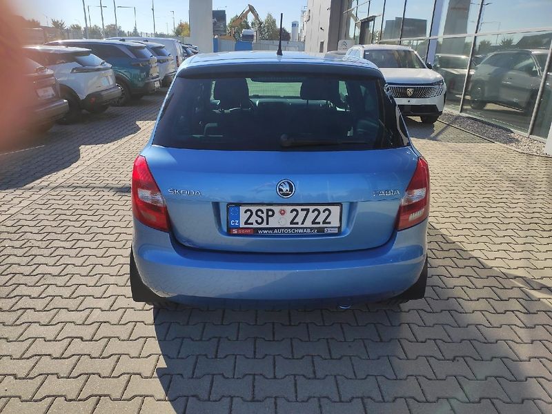 Škoda Fabia (2013) AMBIENTE 1.2 TSI 63 kW DPH - fotka 12 z 27