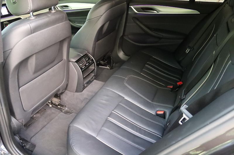 BMW Řada 5 530D XDRIVE TOUR G31 M-PAKET  - fotka 39 z 50