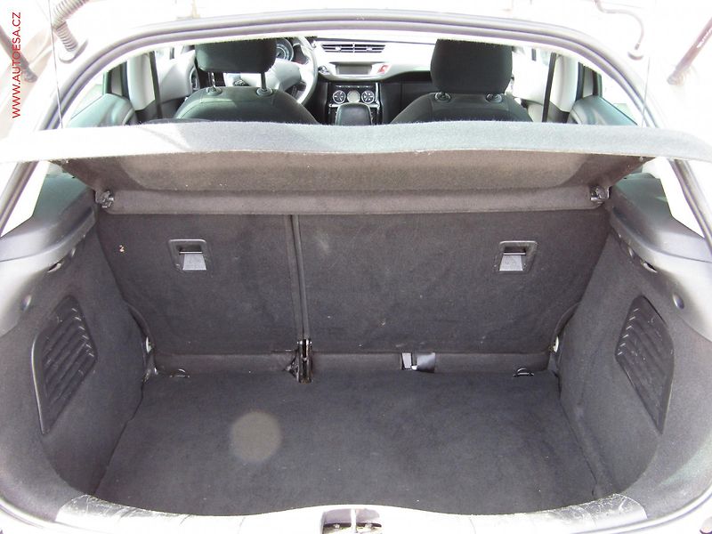 Citroën C3 (2011) 1.6 HDi, ČR, Exclusive - fotka 7 z 16