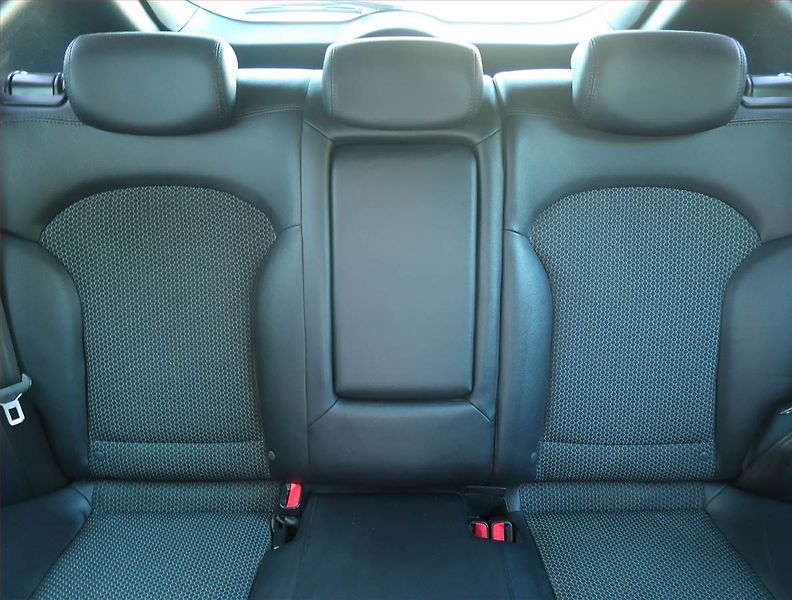Hyundai ix35 (2012) 2.0 CRDi, 4X4, Serv.kniha - fotka 10 z 19