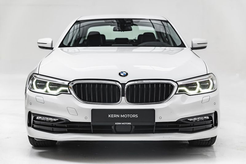BMW Řada 5 520d xDrive*1.majitel*nebouran - fotka 3 z 39