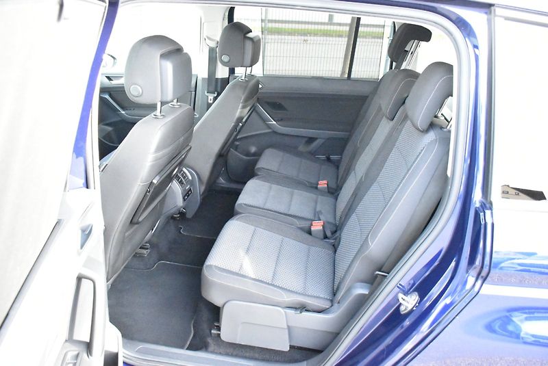 Volkswagen Touran (2016) Trendline 2.0 TDI 110kW DSG - fotka 25 z 31