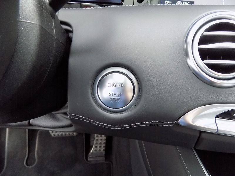 Mercedes-Benz Třídy S (2015) 63AMG/4Matic/2.maj.ČR/LED/ - fotka 31 z 50