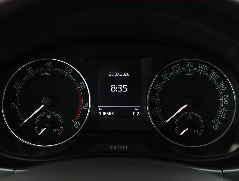Škoda Fabia (2018) 1.0 TSI, Tempomat - fotka 9 z 17