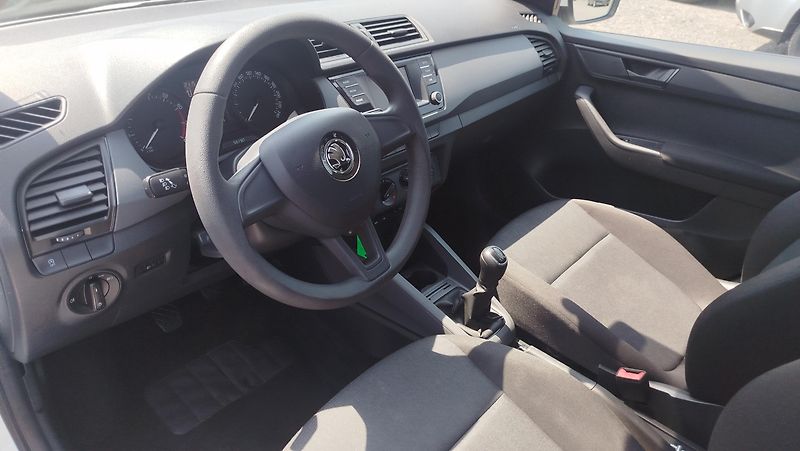 Škoda Fabia (2018) 1.0 MPi  ++ klimatizace ++ - fotka 5 z 26