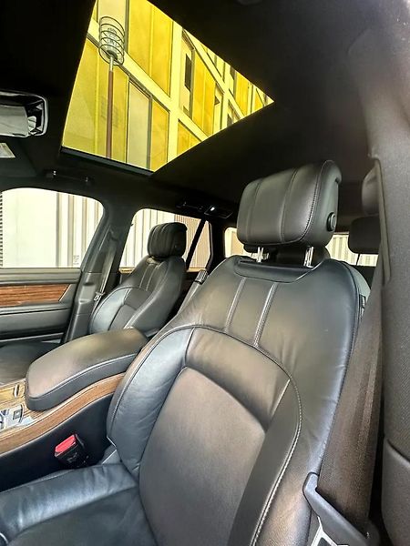 Land Rover Range Rover (2018) Vlajková loď značky - fotka 3 z 13