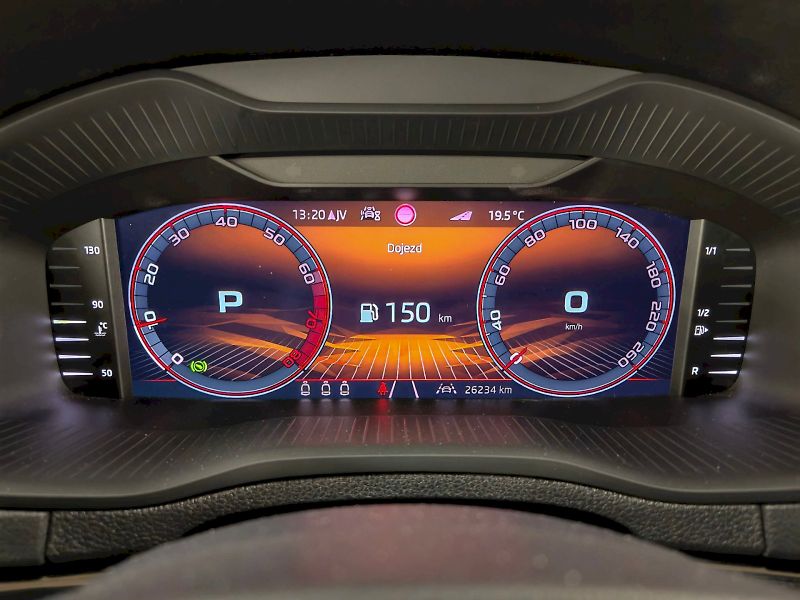 Škoda Karoq (2025) 1.5 TSI 110 kW DSG Sportline - fotka 7 z 32