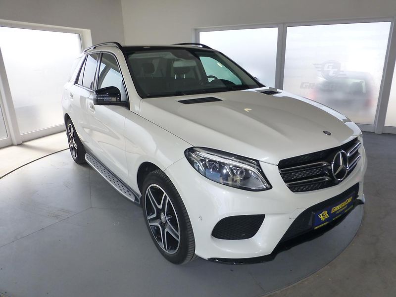 Mercedes-Benz GLE (2016) 350D*KAMER*TAŽ 3,5T*NEW ČR*AMG - fotka 3 z 28