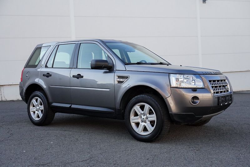 Land Rover Freelander 2.2 TD4 118kW PSA - fotka 2 z 30