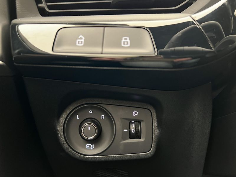 MG MG3 1.5 EMOTION Hybrid+ AUT CZ  - fotka 19 z 38