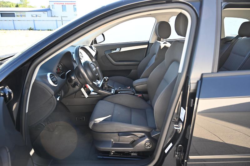 Audi A3 Sportback 2.0TDI 103KW 1/2010 - fotka 21 z 41