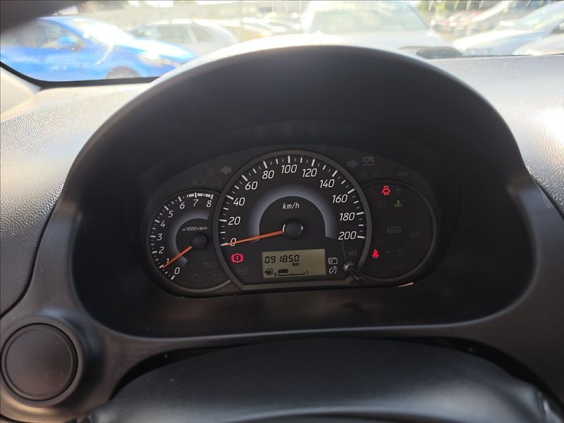 Mitsubishi Space 1,0 MIVEC 52KW KLIMA - fotka 15 z 42