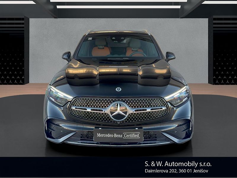 Mercedes-Benz GLC 220 d 4MATIC - fotka 2 z 37