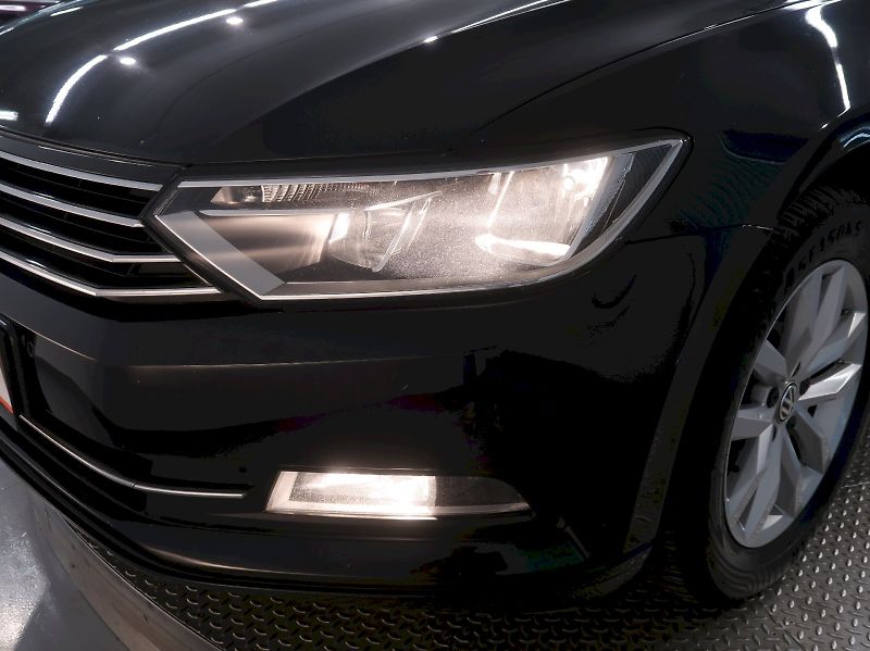 Volkswagen Passat (2017) COMFORTLINE 1.6TDI 88KW - fotka 10 z 37