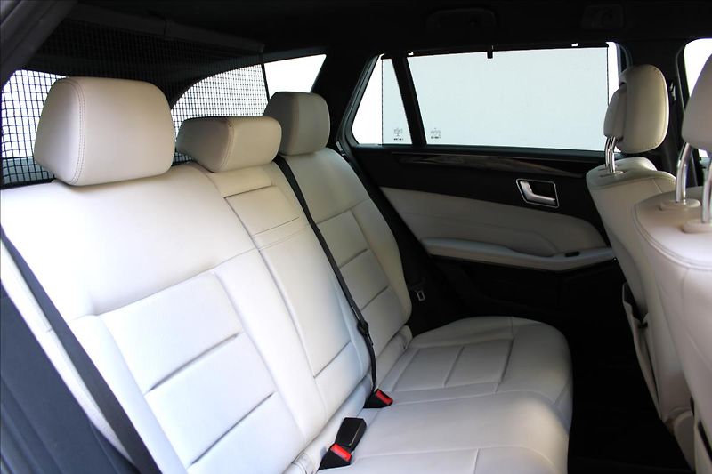 Mercedes-Benz Třídy E 350CDI 4M/ACC/KEYLESS/DPH - fotka 37 z 46