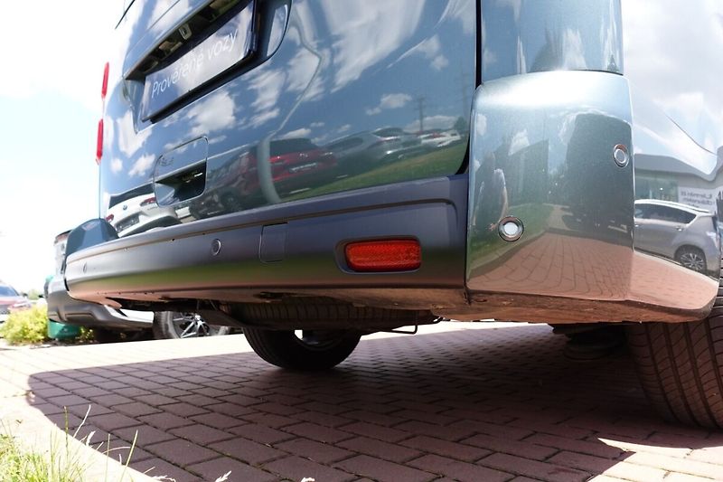 Toyota ProAce Verso 2.0 Diesel 144 6 MT 5D L2 Fami - fotka 30 z 33