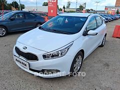 Kia Ceed (2012) 1.4i, 2.maj,ČR, servis.kniha - fotografie inzerátu