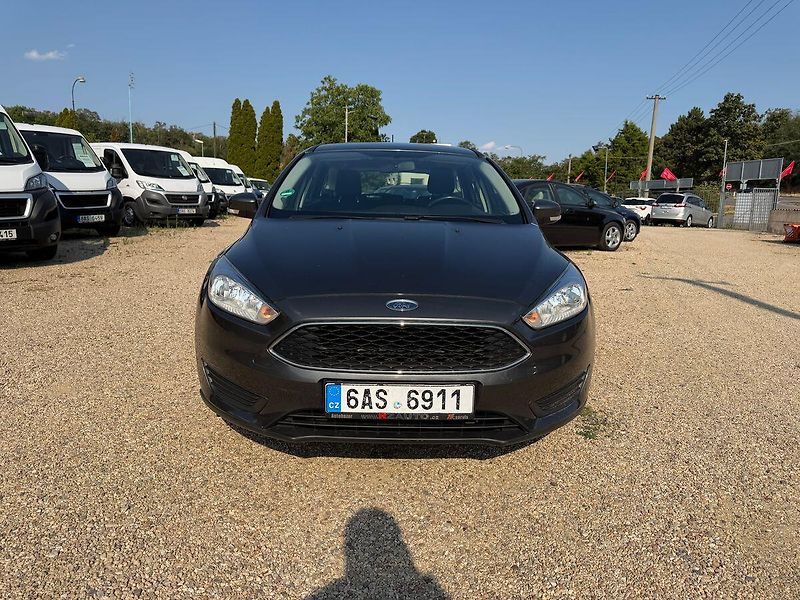 Ford Focus 1.0 EcoBoost *74kw* - fotka 11 z 27