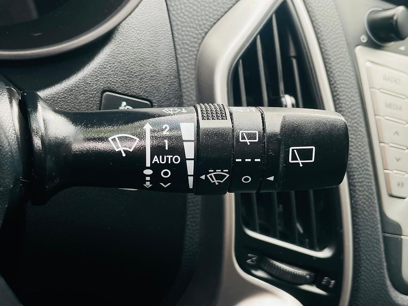 Hyundai ix35 2.0i 4x4 1MAJIITEL KAMER TAŽNÉ - fotka 44 z 46