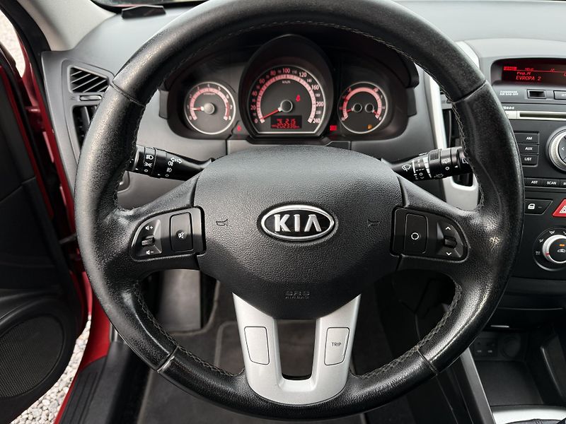 Kia Ceed 1.4CVVT 66kW ČR - fotka 13 z 17