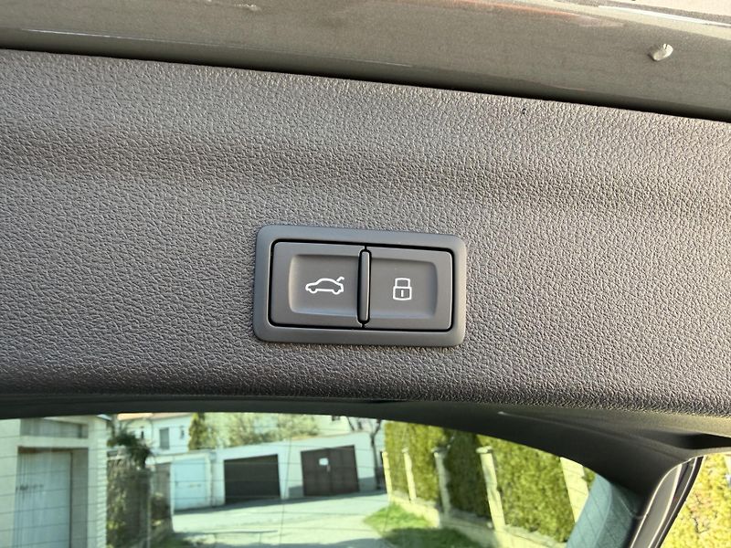Audi A6 Allroad 55TDI-alu21-tažné-nez.top-ČR- - fotka 21 z 28