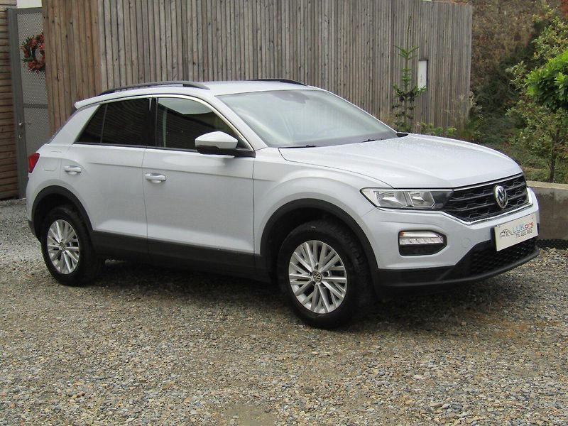 Volkswagen T-Roc (2018) 1.0 TSI 85kW  1.majitel - fotka 7 z 39