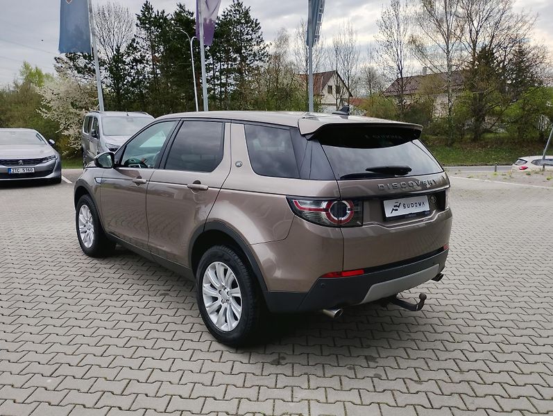 Land Rover Discovery Sport (2016) 2.0 TD4 HSE AWD AUT - fotka 5 z 26