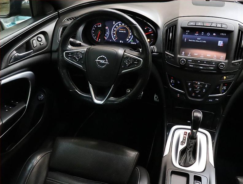 Opel Insignia (2016) 2.8 T OPC, 4X4, Automat, Kůže - fotka 7 z 27